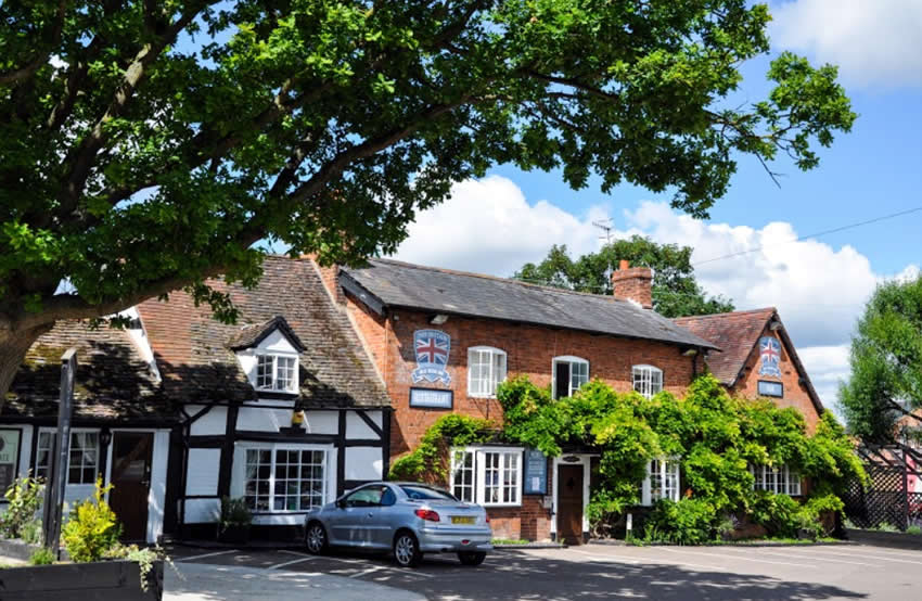 Three Horseshoes	611 Alcester Road South, Wixford, B49 6DG
