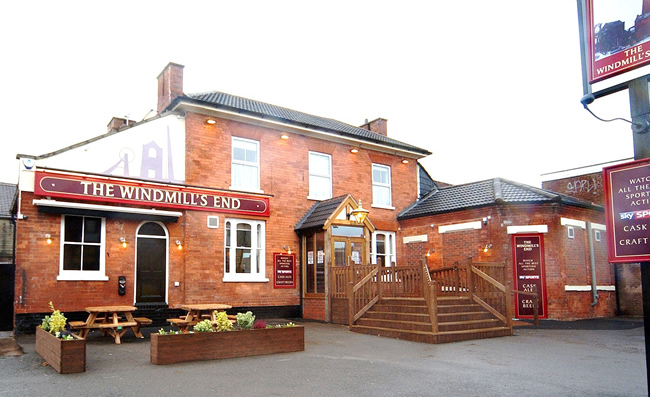 Windmill's End	393 Long Lane, Blackheath, B65 0JE